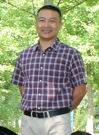 任小龙.png
