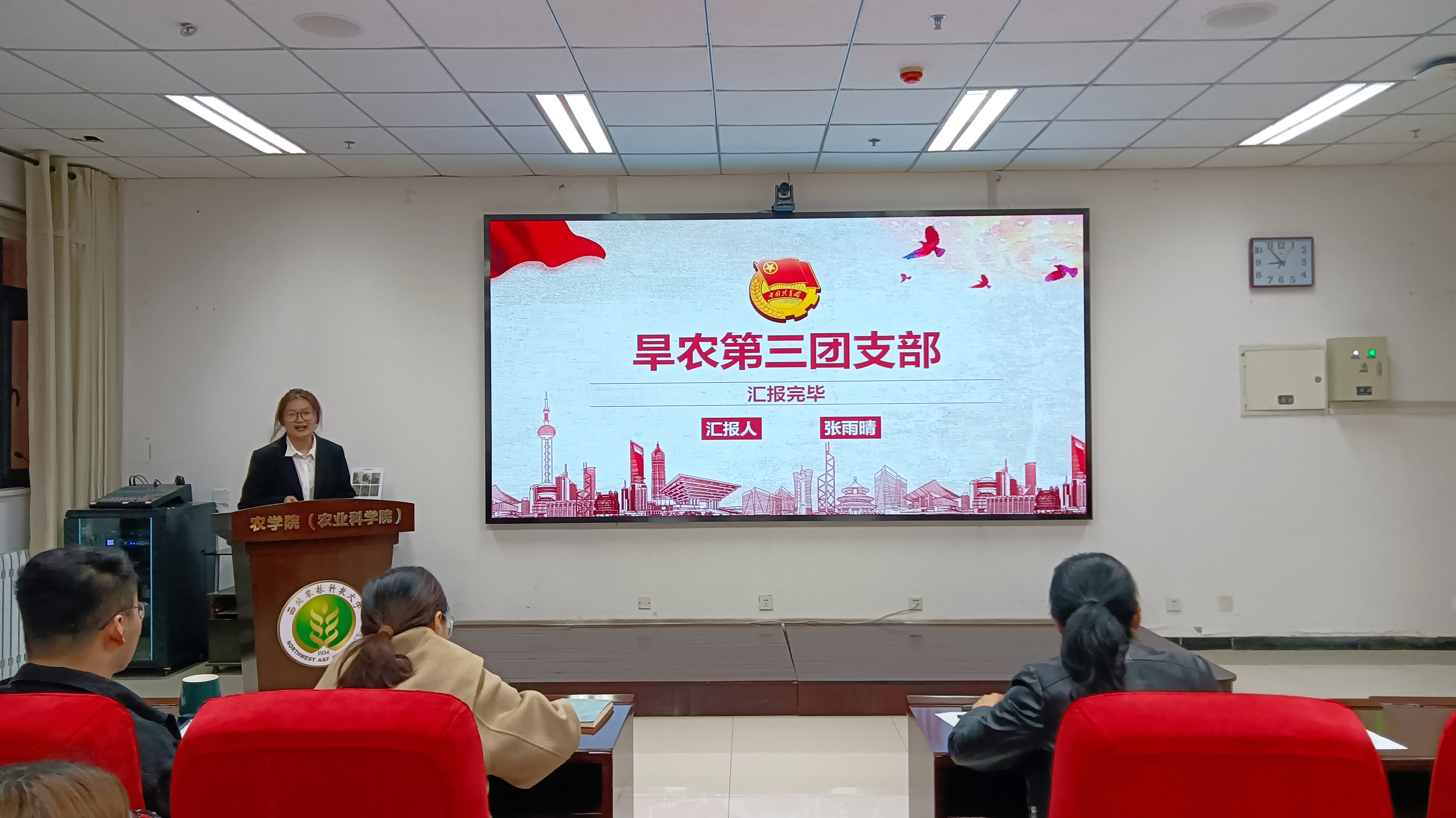 38c948517215430a8b4bd8d61176a0ab.jpg 38c948517215430a8b4bd8d61176a0ab.jpg