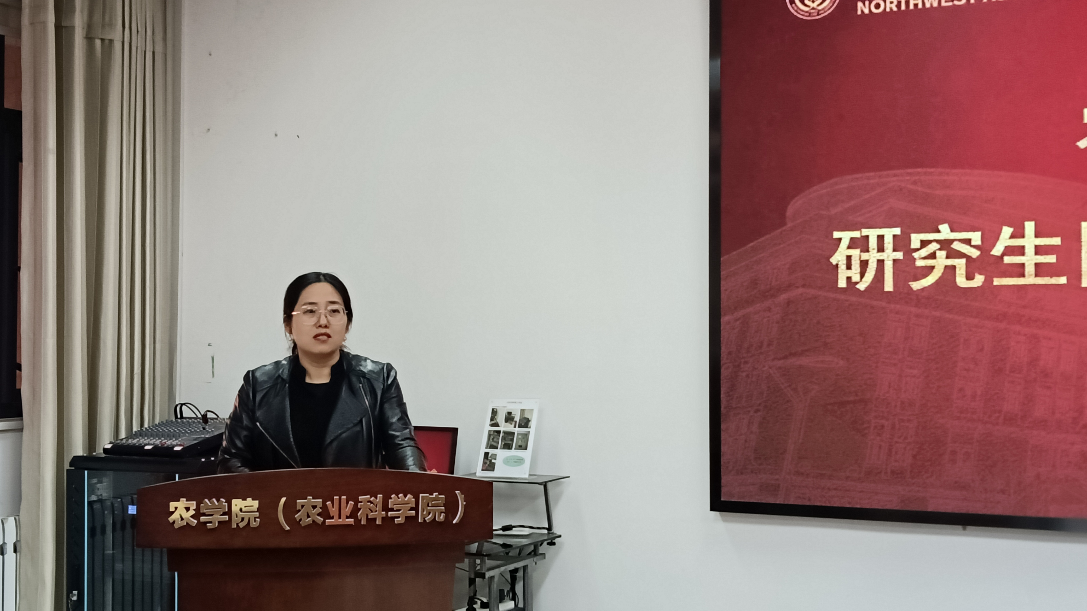 60d7bb4a06c94e108a9f14af34043b52.jpg 60d7bb4a06c94e108a9f14af34043b52.jpg