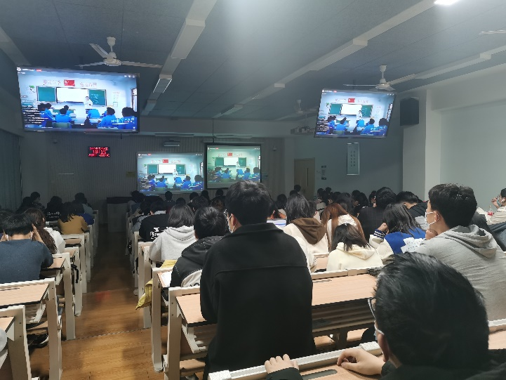 活动现场1.png