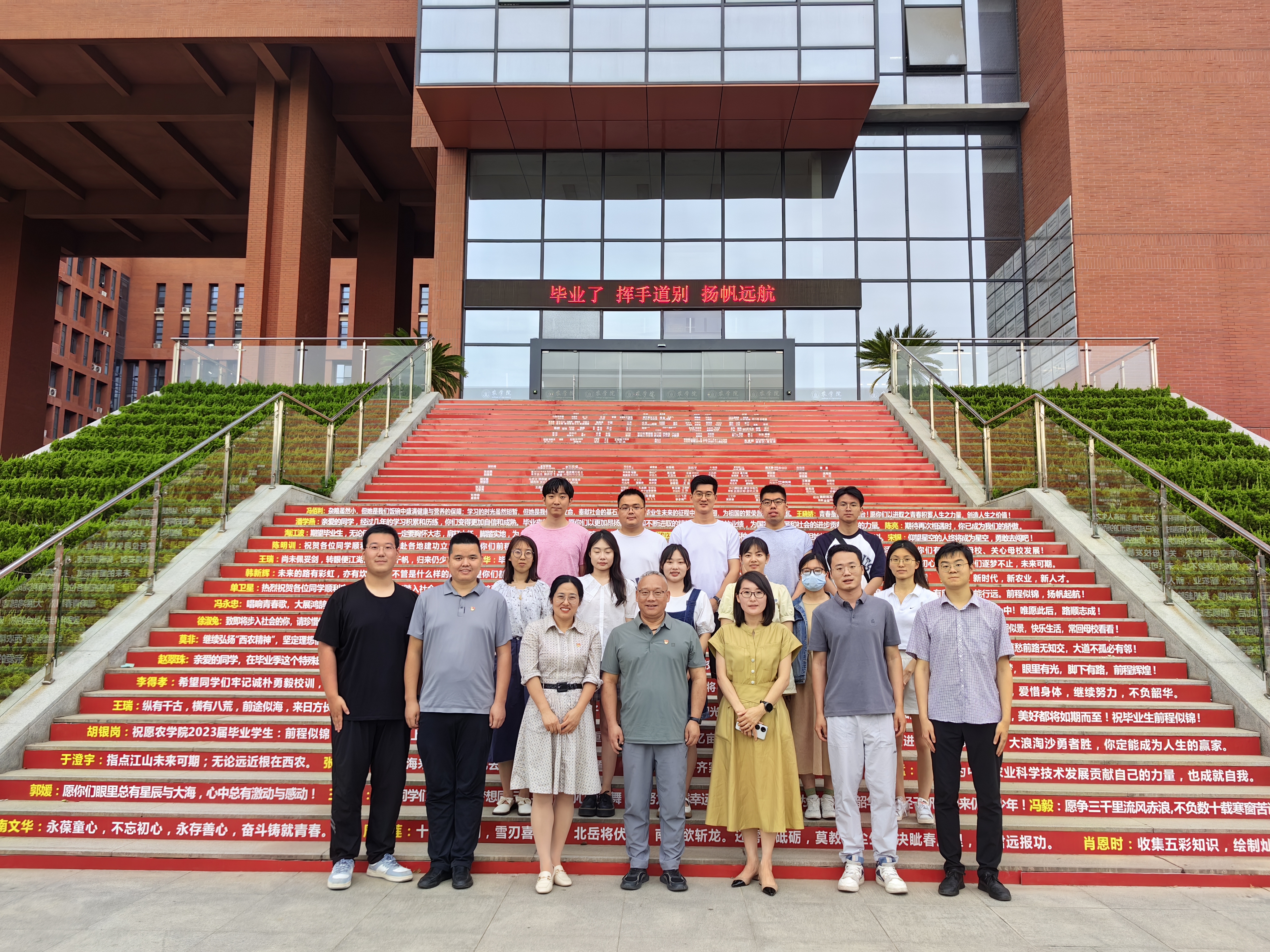 93a2f5675ec043b6a5604e5bfd26aa69.jpg 93a2f5675ec043b6a5604e5bfd26aa69.jpg